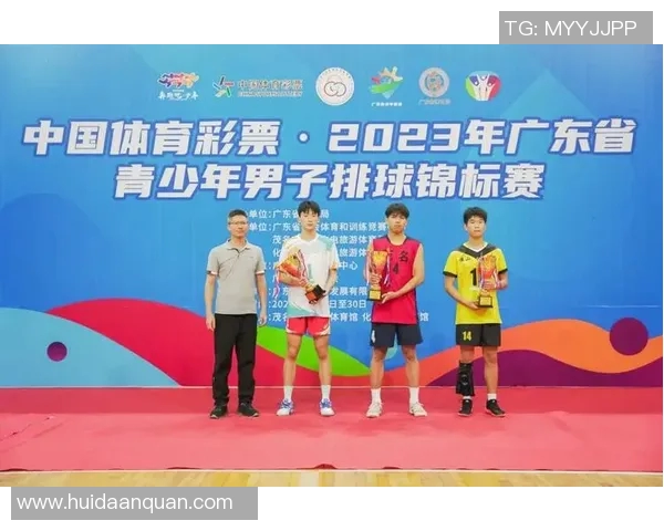 武汉排球队荣登排球意识排行榜第三名展现团队实力与战术智慧 武汉排球队荣登排球意识排行榜第三名展现团队实力与战术智慧