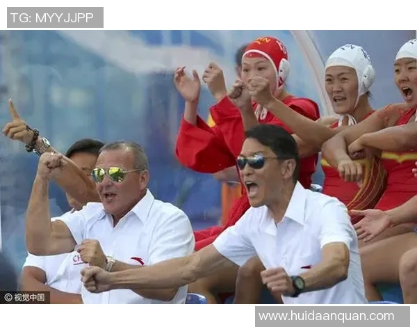 女子水球对决中国队挑战匈牙利队争夺世界冠军荣耀 女子水球对决中国队挑战匈牙利队争夺世界冠军荣耀